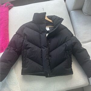NWT Aritzia Wilfred Black Puffer Jacket
